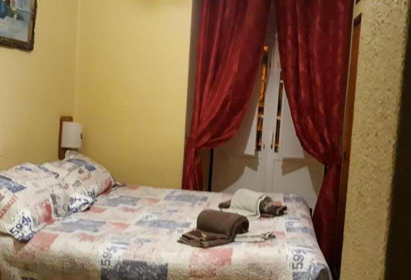 اتاق استاندارد, Pensao Residencial Flor Dos Cavaleiros