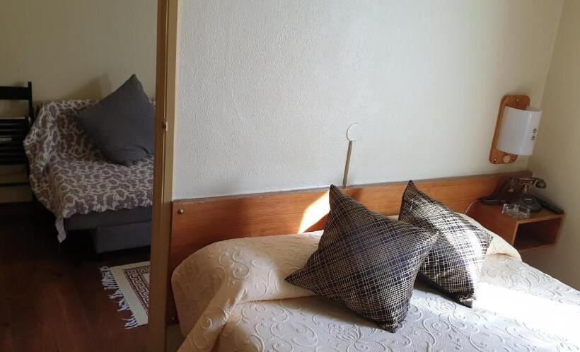 سوییت, Pensao Residencial Flor Dos Cavaleiros