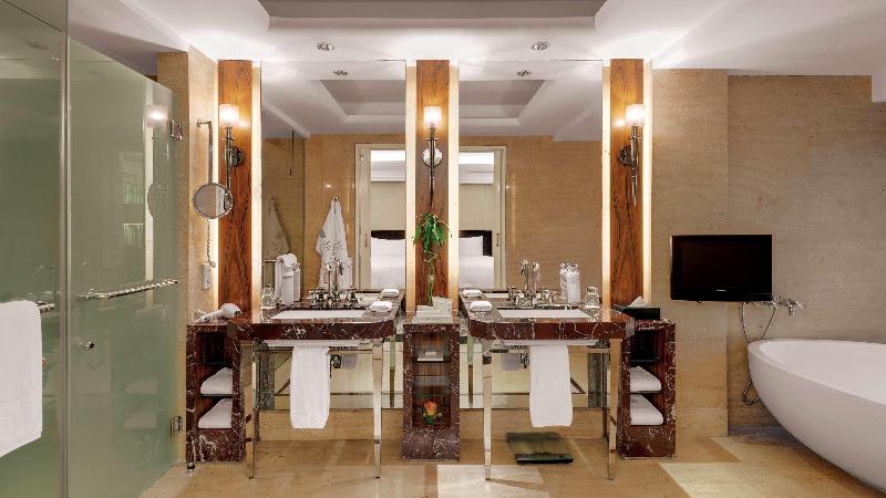 Standard Szoba King Size Bed, Seffner Inn And Suites