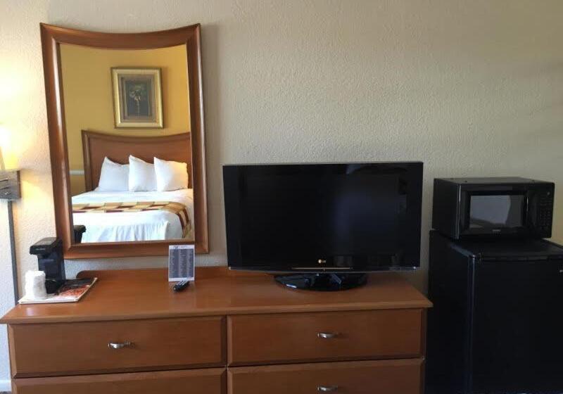 اتاق استاندارد با 2 تخت دوبل, Budget Inn Sanford International Airport