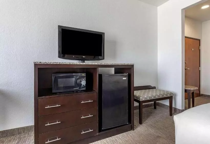 Sviitti, Comfort Inn & Suites Gatesville Near Fort Cavazos