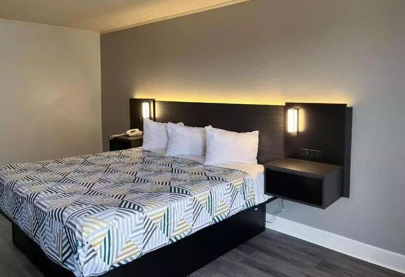 キングサイズベッドのスタンダードルーム, Studio 6 Suites Perry, Ga