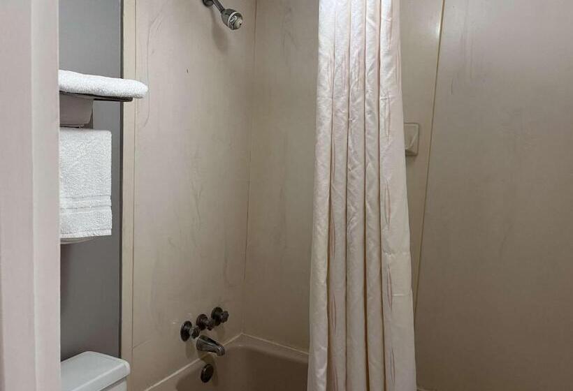 اتاق استاندارد با تخت بزرگ, Studio 6 Suites Perry, Ga