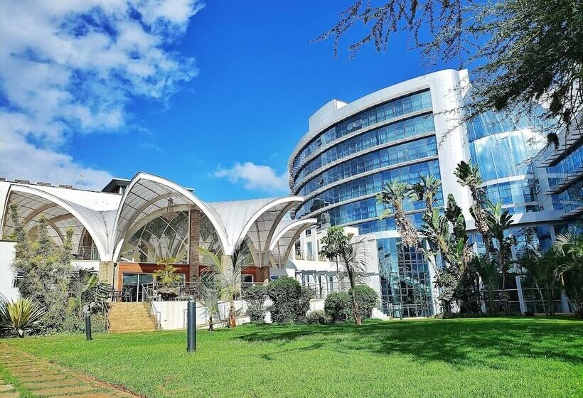 Deluxe Szoba, The Boma Nairobi