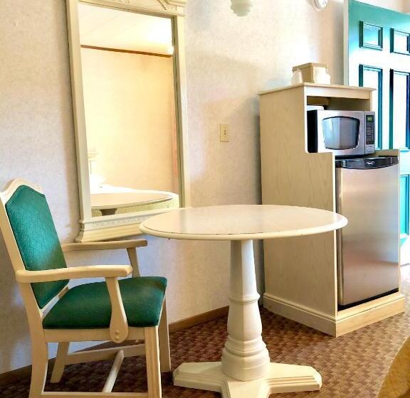 スタンダードルーム, Lyn Aire Motel