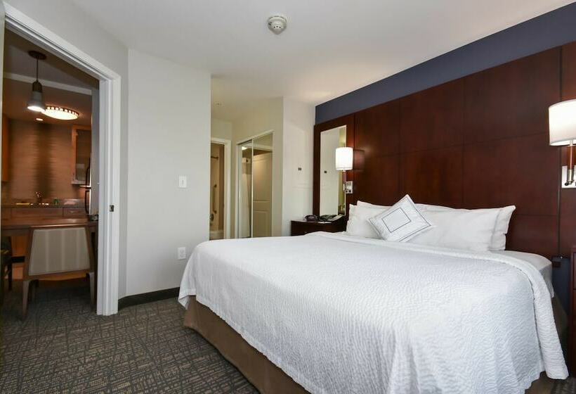 Люкс, Residence Inn Charlotte Concord