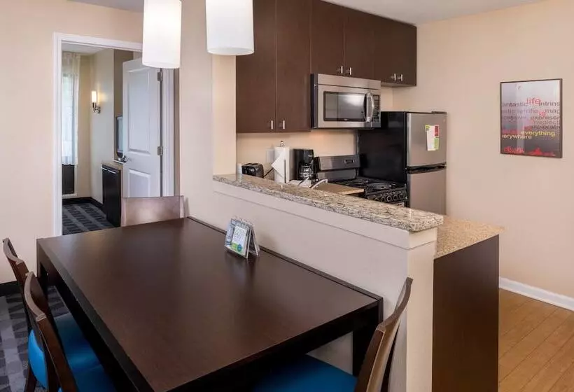 ２ベッドスイートルーム, Towneplace Suites Huntington