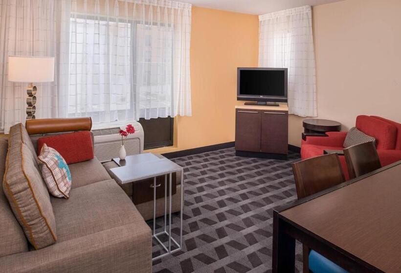 Люкс 2 Спальни, Towneplace Suites Huntington