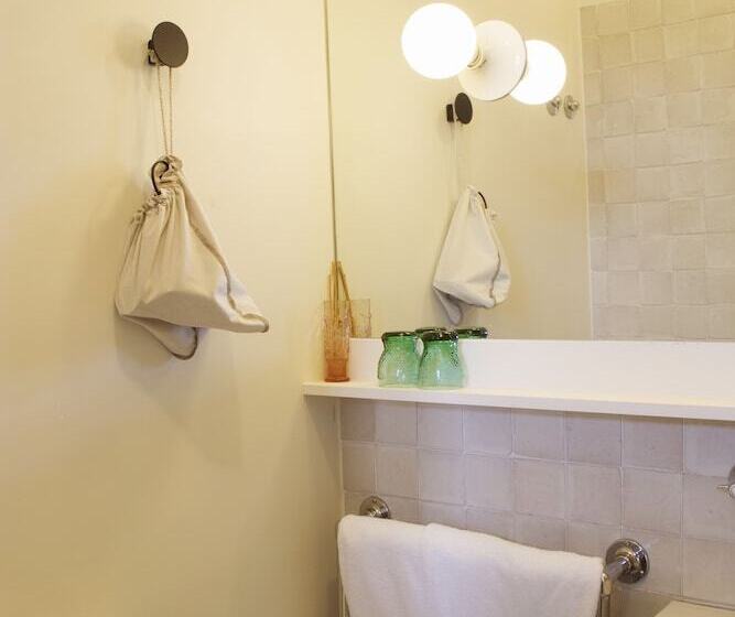 Cameră Basic, Casa Das Janelas Com Vista