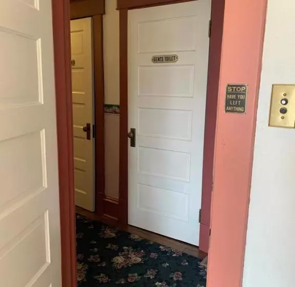 キングサイズベッドのスタンダードルーム, Historic Hotel Greybull