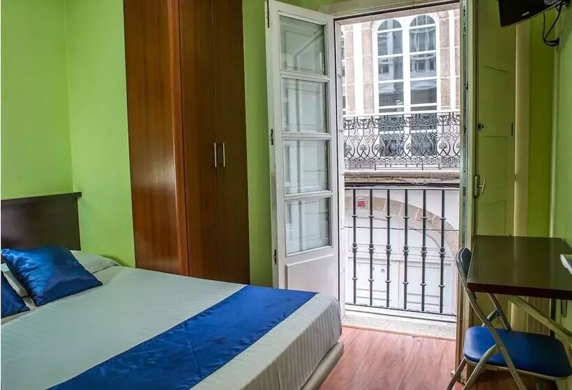 اتاق اکونومی, Hostal Hotil Coruña Centro