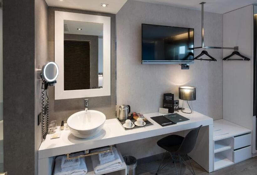 Номер Стандарт с Террасой, Catalonia Gran Via Bcn