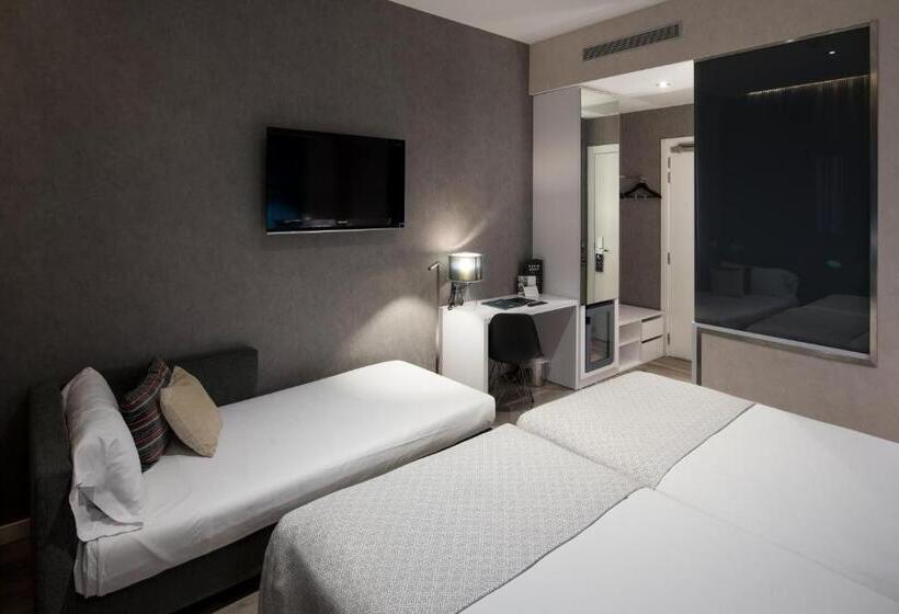 Номер Стандарт Трехместный, Catalonia Gran Via Bcn