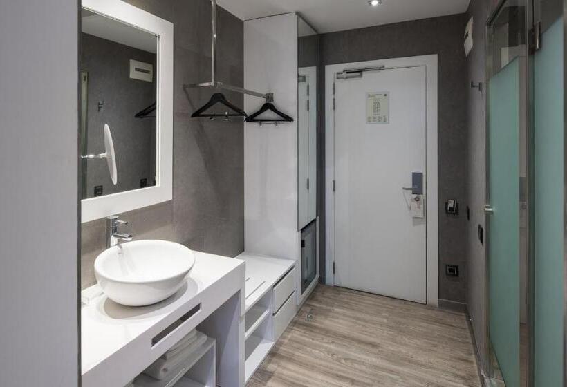 Номер Стандартный с Видом, Catalonia Gran Via Bcn