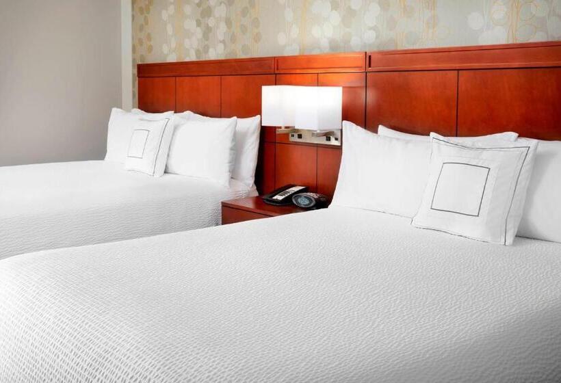 غرفة قياسية لذوى الاحتياجات الخاصة, Courtyard Pittsburgh Settlers Ridge/robinson Township