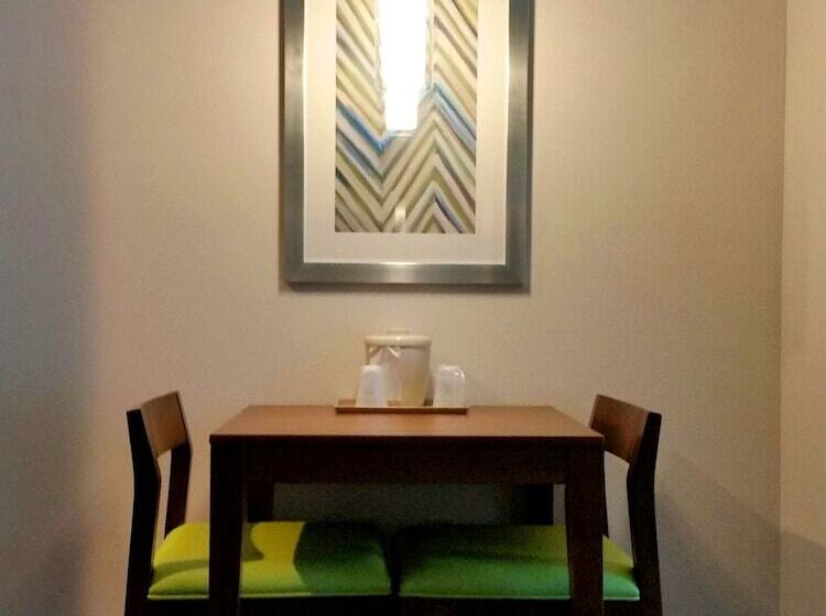 סוויטה, Holiday Inn Express Hotel & Suites Clifton Park, An Ihg