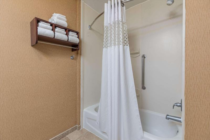 غرفة قياسية, Holiday Inn Express & Suites Klamath Falls Central, An Ihg