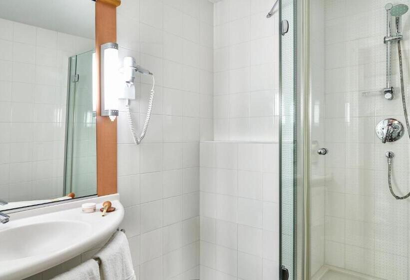 Номер Стандарт, Ibis Barcelona Centro