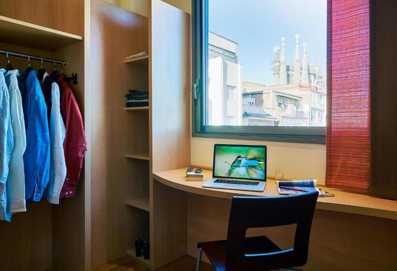 Номер Стандарт, Ibis Barcelona Centro