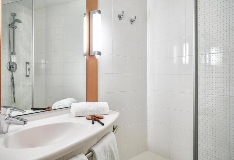 Номер Стандарт, Ibis Barcelona Centro