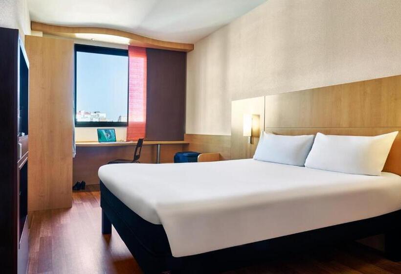 Номер Стандарт, Ibis Barcelona Centro