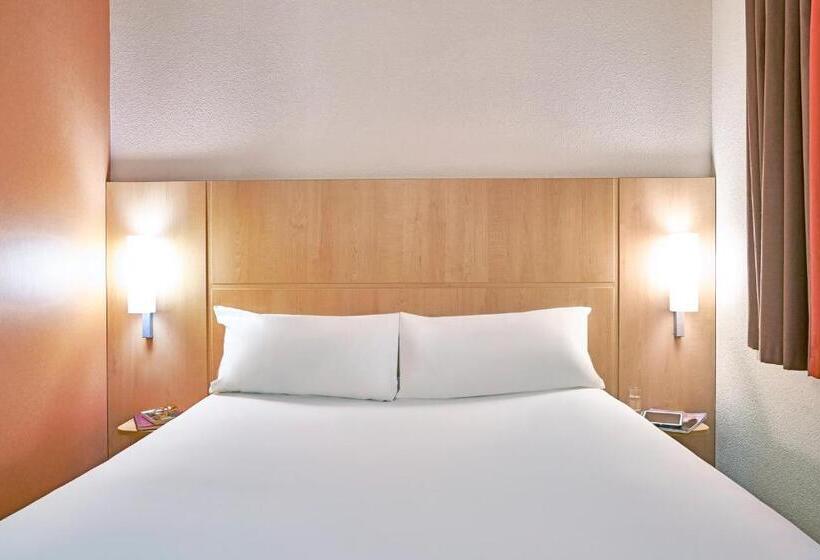 Номер Стандарт, Ibis Barcelona Centro