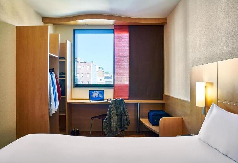 Номер Стандарт, Ibis Barcelona Centro