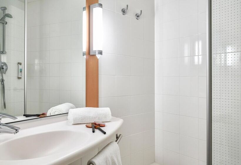 Номер Стандарт, Ibis Barcelona Centro