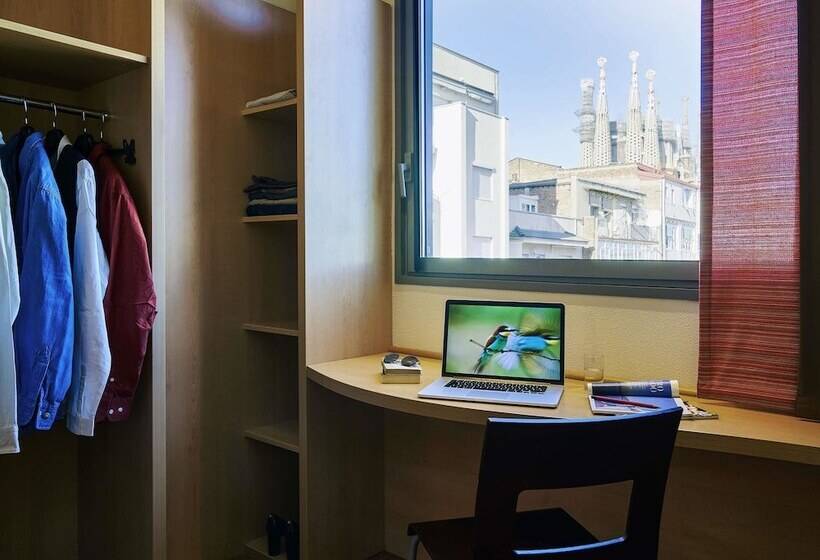 Номер Стандарт, Ibis Barcelona Centro