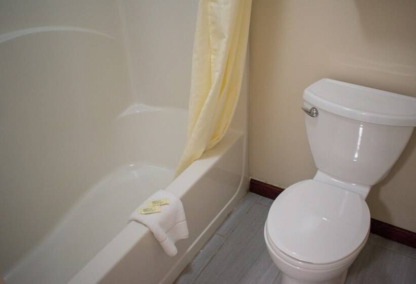 غرفة قياسية سرير مزدوج, Inn Of Lenoir Motor Lodge