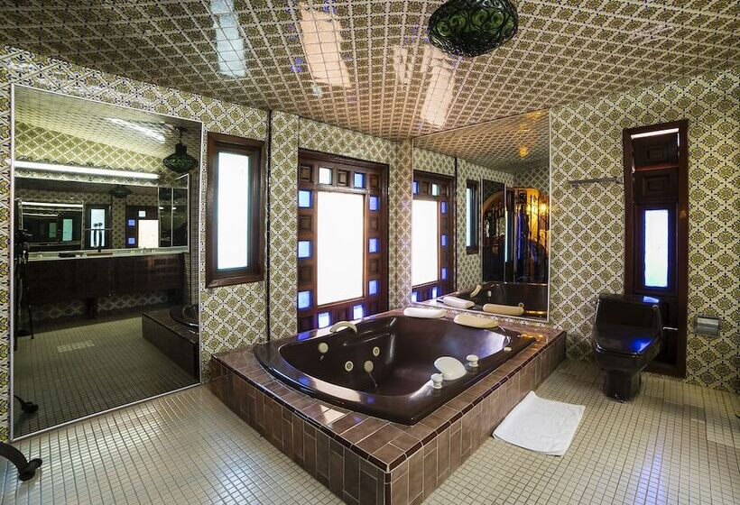 غرفة ديلوكس, La Mansión Del Quijote