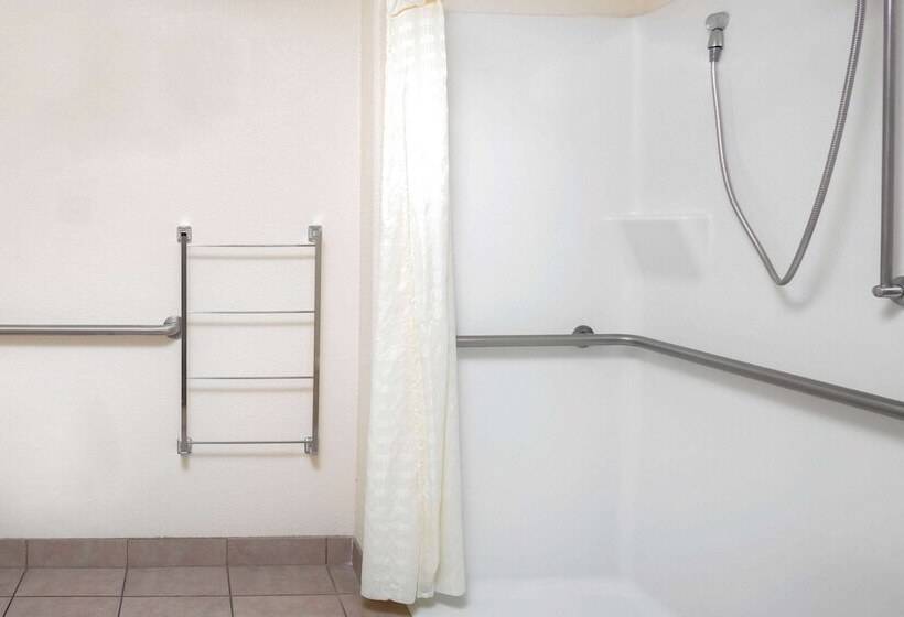 장애인을 위한 더블 침대 스탠다드 룸, La Quinta By Wyndham Fowler