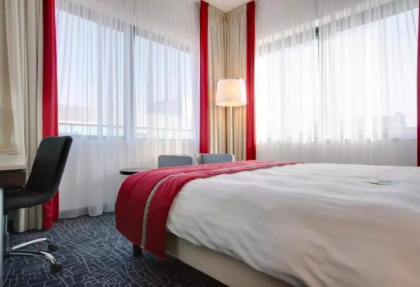 اتاق سوپریور با چشمانداز, Park Inn By Radisson Amsterdam Airport Schiphol