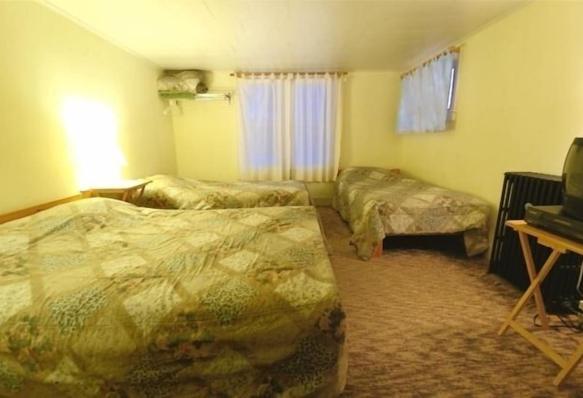 Номер Стандарт Совместная Ванная, The Riverside Inn