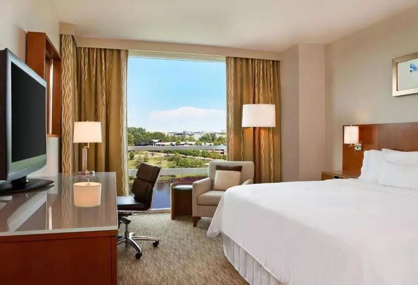 キングサイズベッドのスタンダードルーム, The Westin Washington Dulles Airport