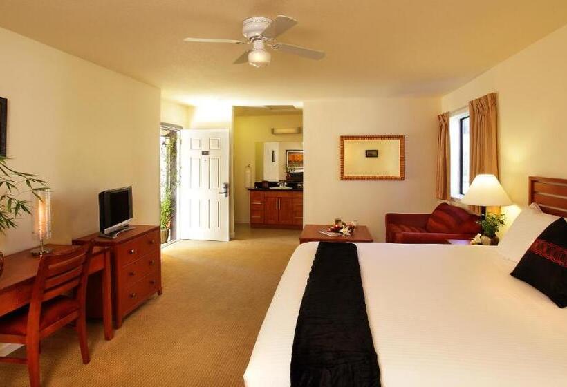 스위트 킹사이즈 침대, West Sonoma Inn & Spa