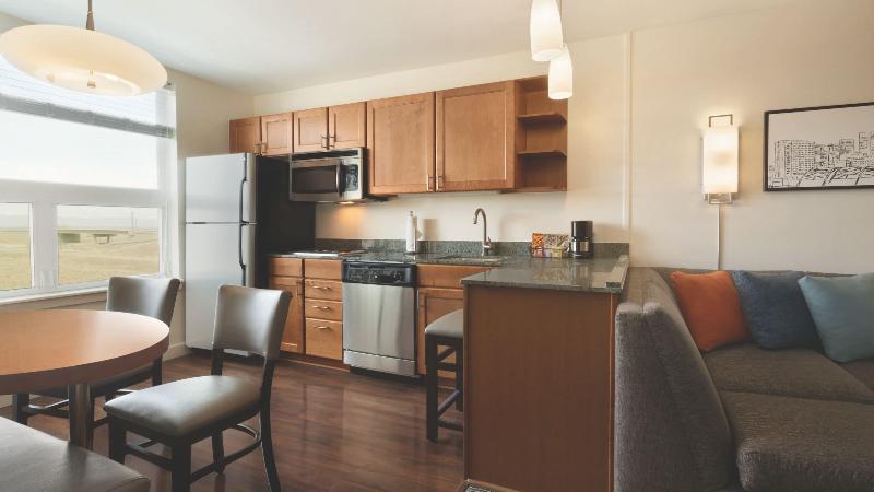 带大床的套房, Hyatt House Denver Airport