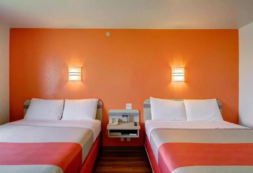 キングサイズベッドのスタンダードルーム, Motel 6el Reno, Ok
