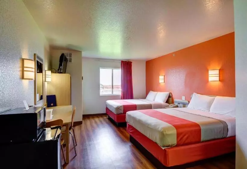スタンダードルーム, Motel 6el Reno, Ok