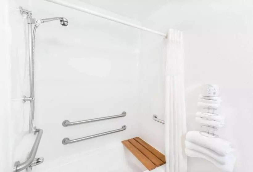 身障者適用スタンダードルーム, West Point Inn & Suites