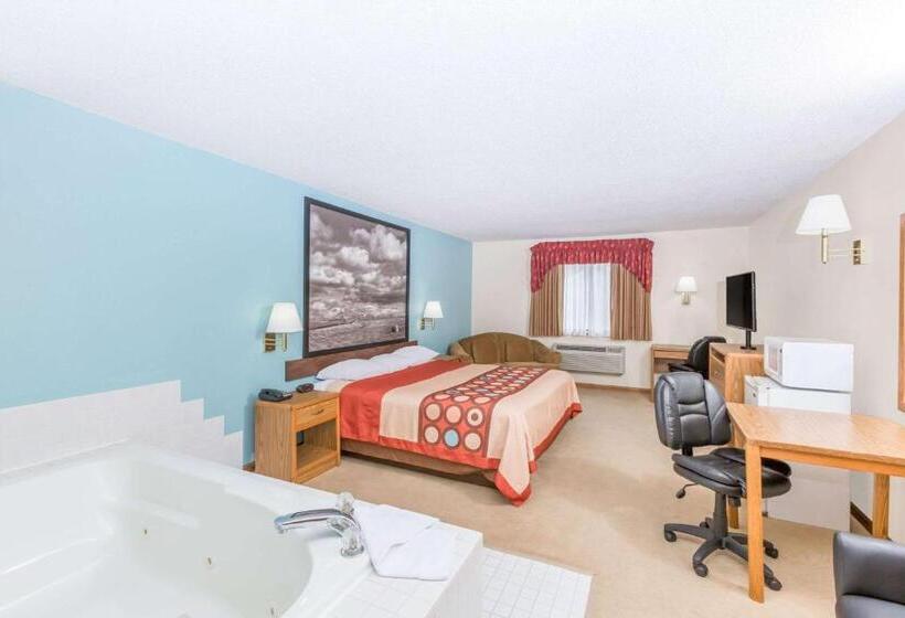 带大床的套房, West Point Inn & Suites