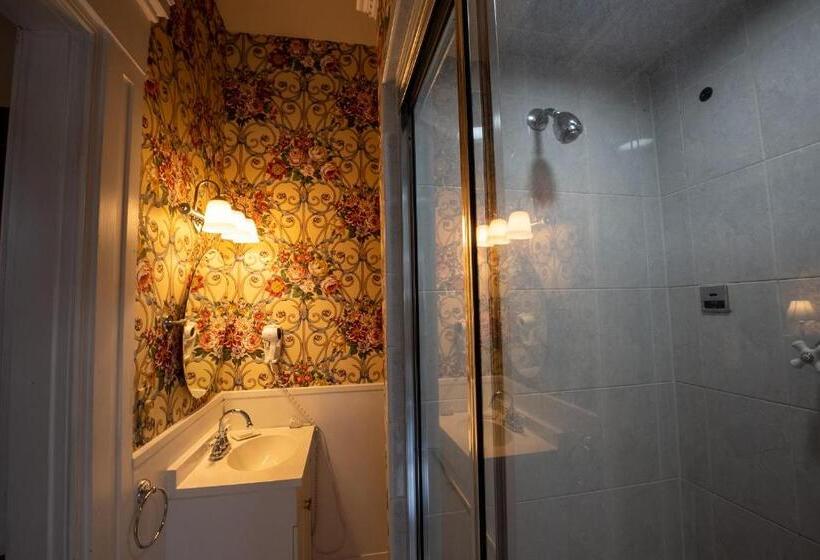 غرفة قياسية سرير كينج, Antrim 1844