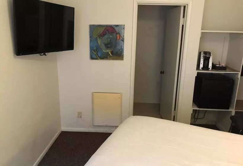 エコノミールーム, Bayfront Inn