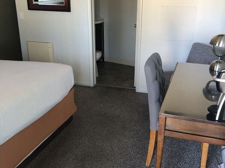 Номер Deluxe Внутренний, Bayfront Inn