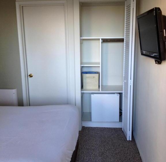 Номер Стандарт Внутренний, Bayfront Inn