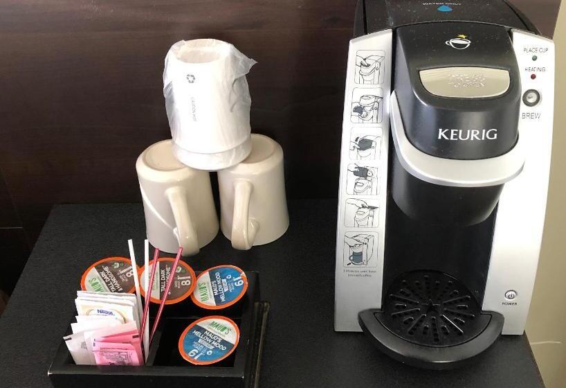 Номер Deluxe Кровать Кинг, Bayfront Inn