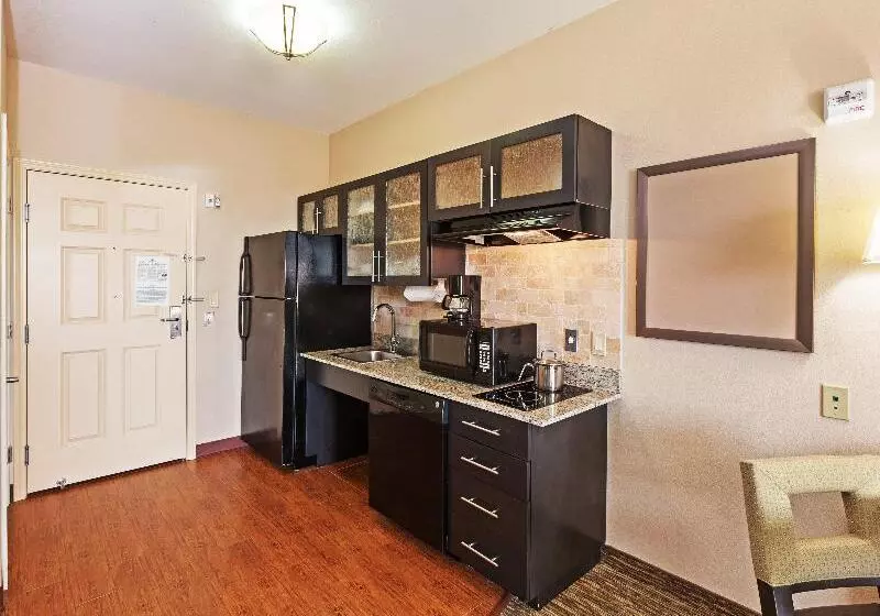 キングサイドベッドのスタンダードワンルーム, Candlewood Amarillo Western Crossing, An Ihg