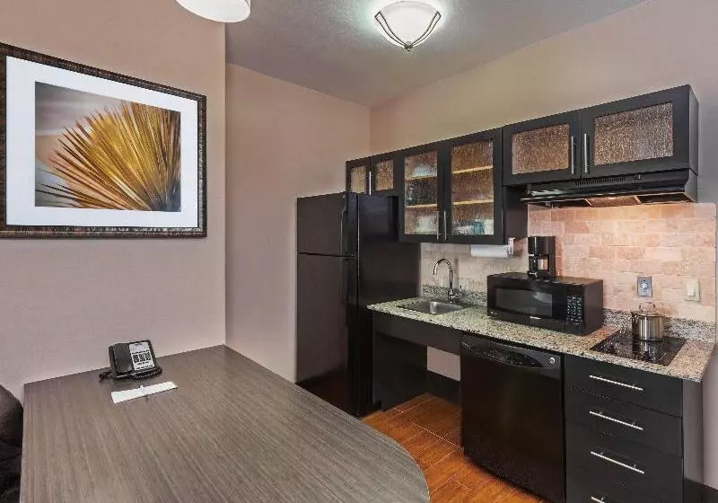 スイート, Candlewood Amarillo Western Crossing, An Ihg
