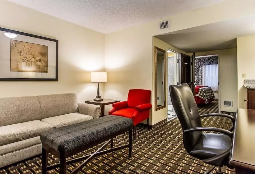 スイート, Evangeline Downs Hotel, Ascend Hotel Collection