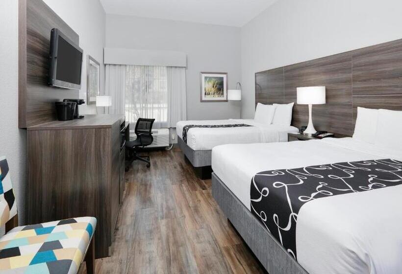 Номер Стандарт, La Quinta By Wyndham Denton   University Drive